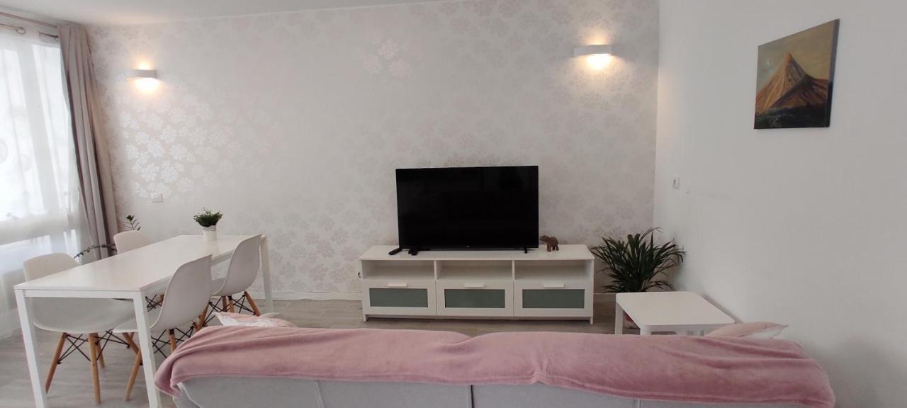 Ideal Holiday Apartment In The South Of Tenerife Costa del Silencio Exterior foto